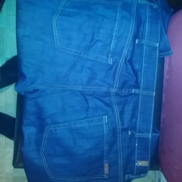 7 For All Mankind - Picture 5 of 6